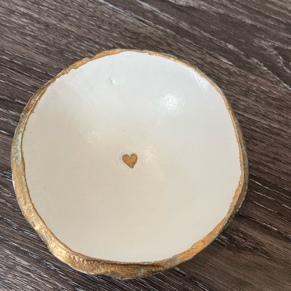 White and Gold Ring Dish - Picture 2 of 6